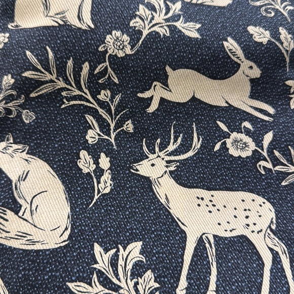 Brand new apron - Picture 3 of 3